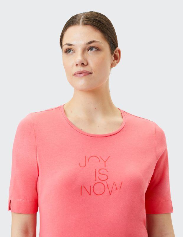 ﻿Joy Sportswear T-Shirt MAXI T-Shirt mit grafischem 3D-Schriftdruck Weihnachtsangebot