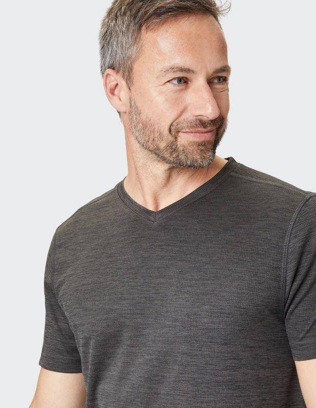 Joy Sportswear T-Shirt OLE Funktionsshirt mit V-Ausschnitt Kauf eins, bekomm eins gratis