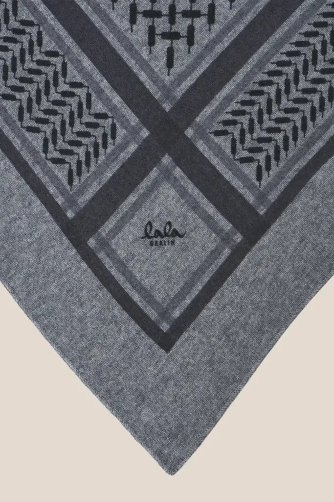 Lala Berlin Triangle Trinity Classic M cashmere city middlegrey melange Begrenzte Freigabe