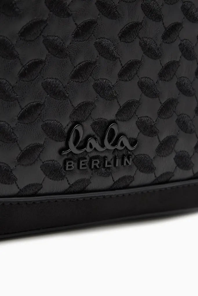 Lala Berlin Medium Handbag Mellow grainy vegan leather black Bis zu 50% Rabatt