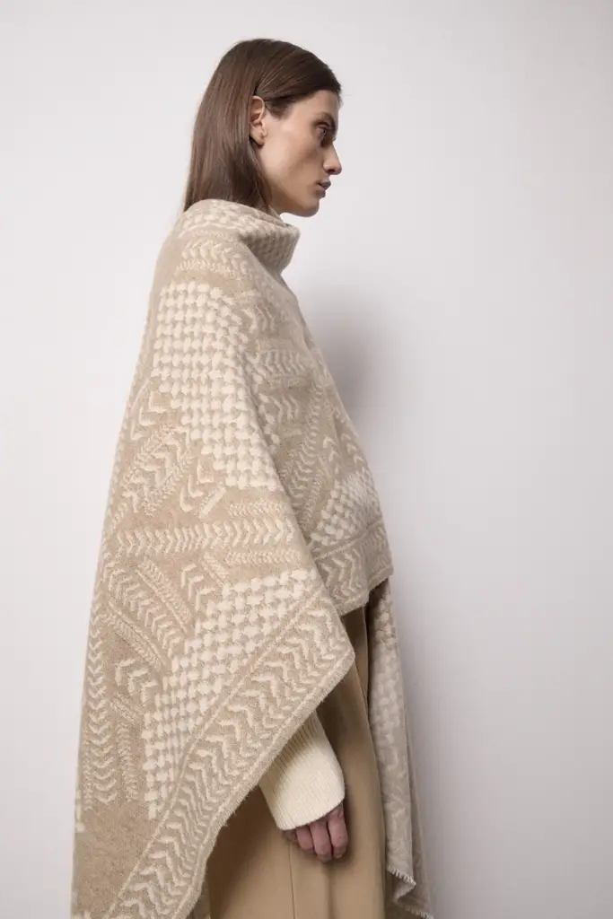 Lala Berlin Poncho Pineo wool mix heritage star sand Begrenztes Angebot