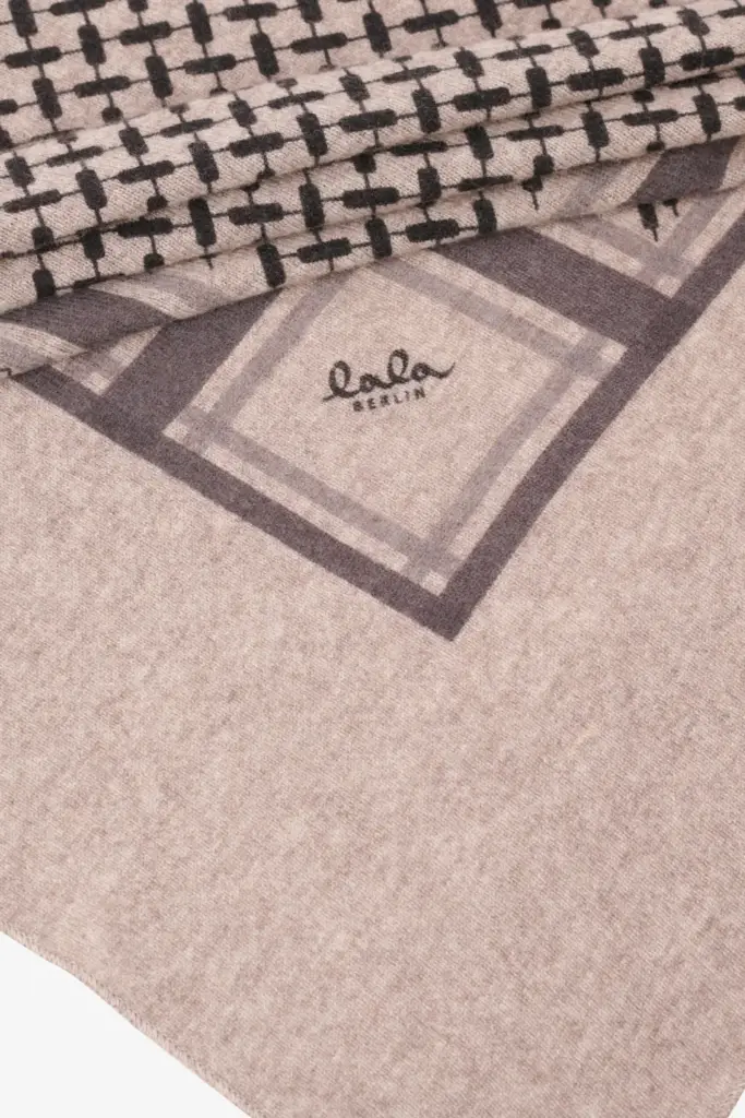 Lala Berlin Triangle Trinity Classic XS cashmere stradivari dark brown melange Fabrikverkauf