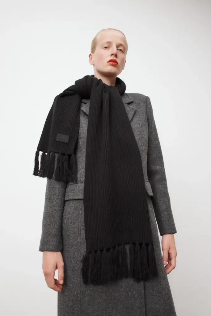 Lala Berlin Scarf Aminas wool mix lala black Fabrik Onlineshop