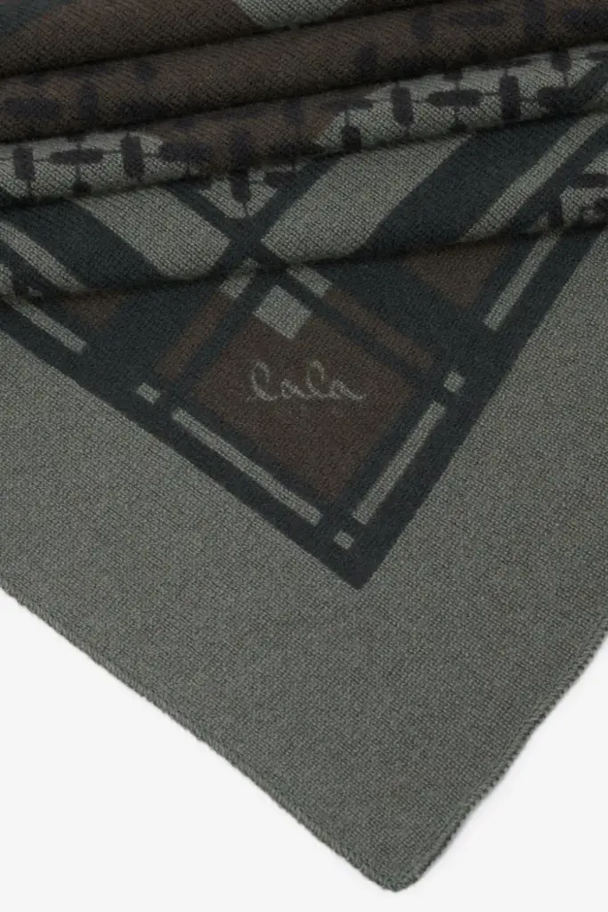 Lala Berlin Triangle Double Heritage cashmere olive Exklusivangebot