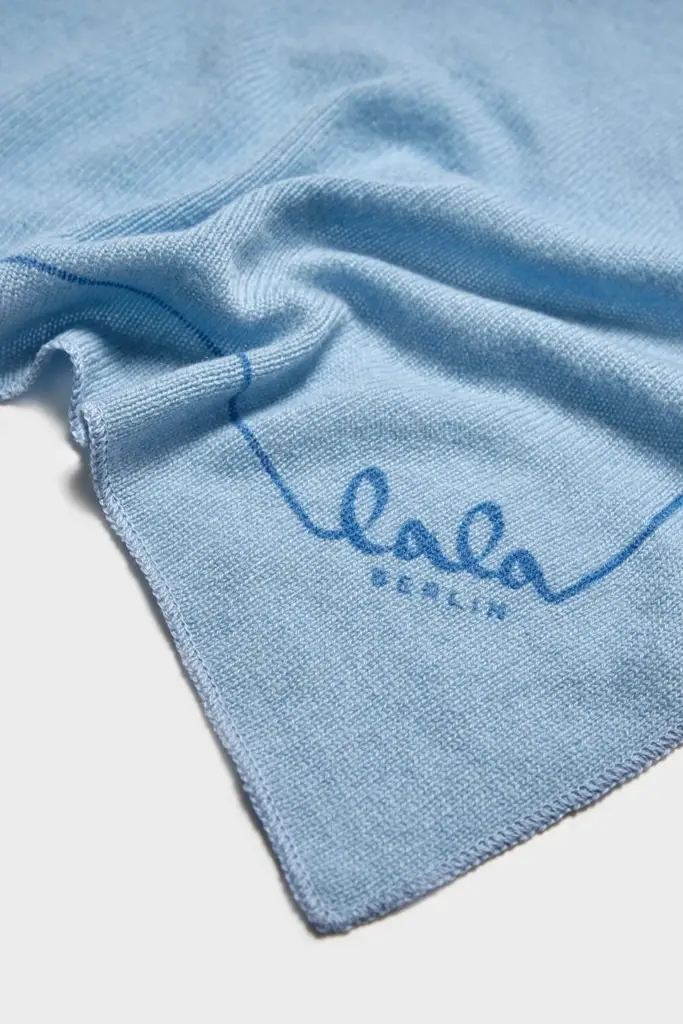 Lala Berlin Triangle Solid XS cashmere atlantic Neuheiten