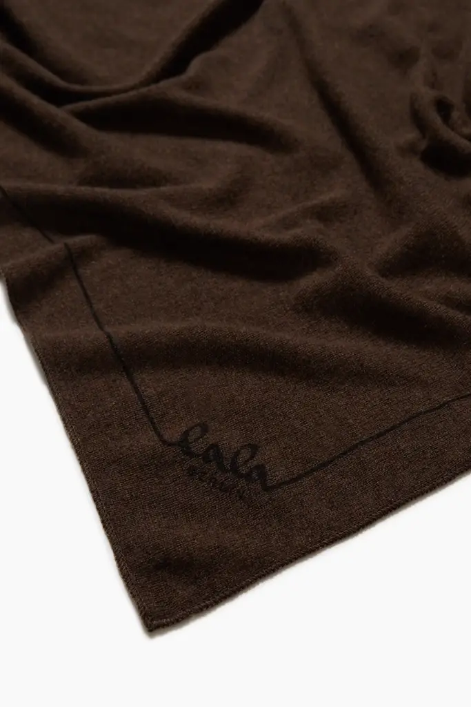 Lala Berlin Triangle Solid M cashmere scricciolo Kauf eins, bekomm eins gratis