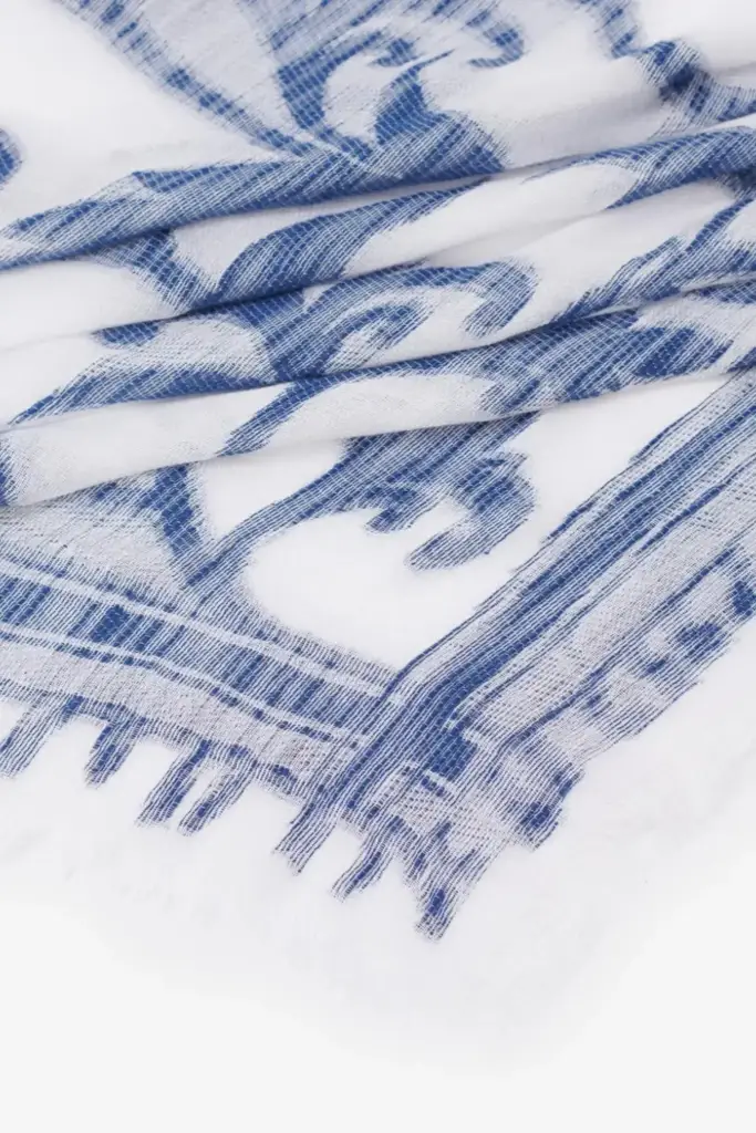 Lala Berlin Triangle Alvid viscose mix flower fountain blue Bis zu 55% Rabatt