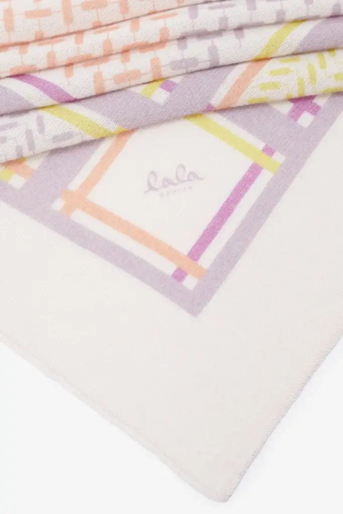 Lala Berlin Triangle Puzzle cashmere cream/pastels Online