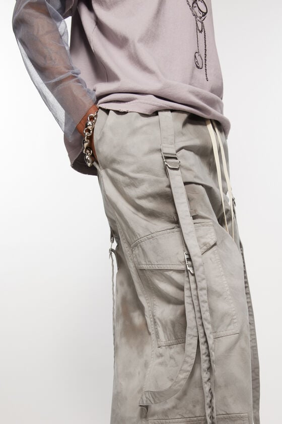 Acne Studios Cargohose Räumungsverkauf