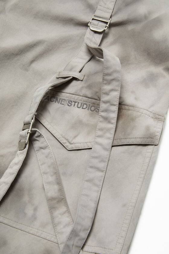 Acne Studios Cargohose Räumungsverkauf