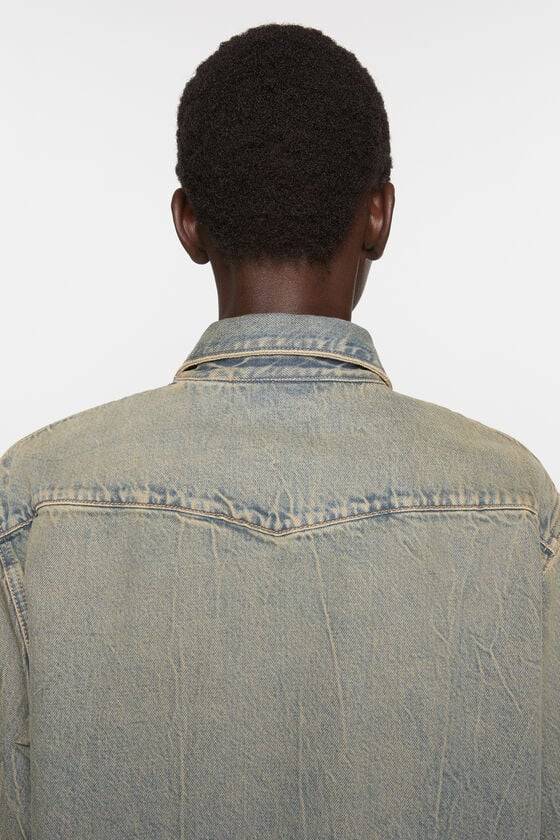 Acne Studios Jeanshemd in lockerer Passform Black Friday Preise
