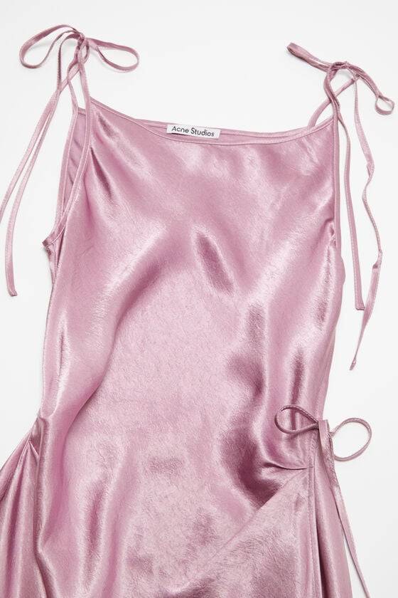 Acne Studios Satinkleid Osterangebot