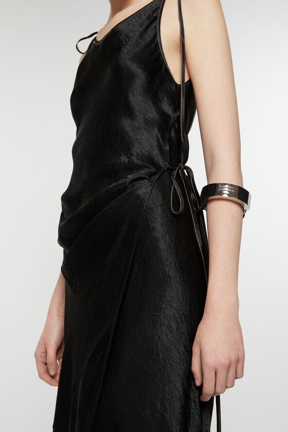 Acne Studios Satinkleid Top Angebot