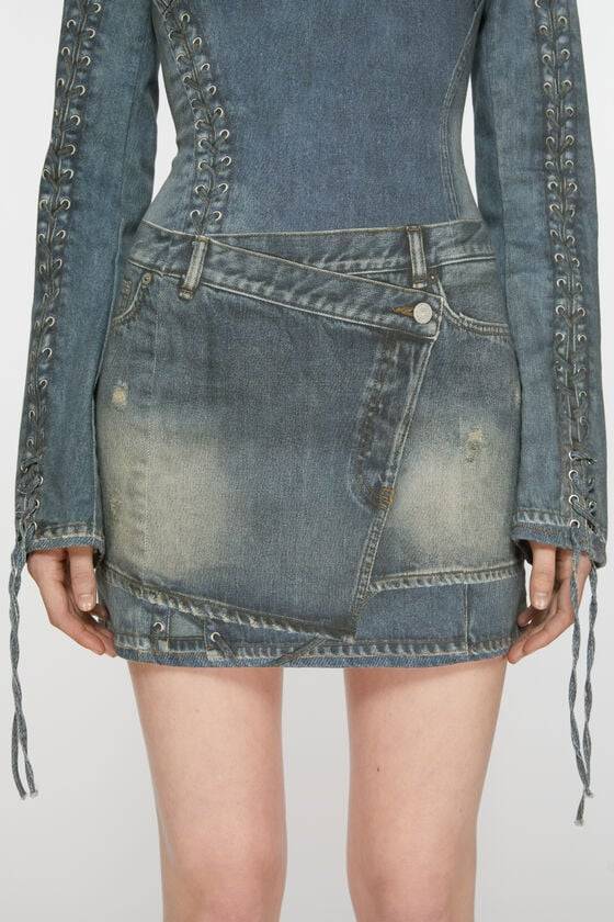 Acne Studios Bedrucktes Kleid Wochenangebot