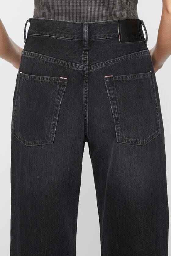 Acne Studios Jeans in lockerer Passform – 2022F Im Verkauf