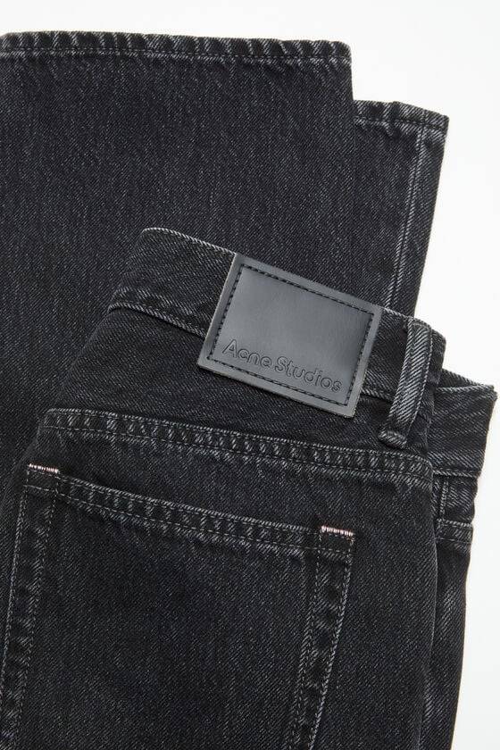 Acne Studios Jeans in lockerer Passform – 2022F Im Verkauf