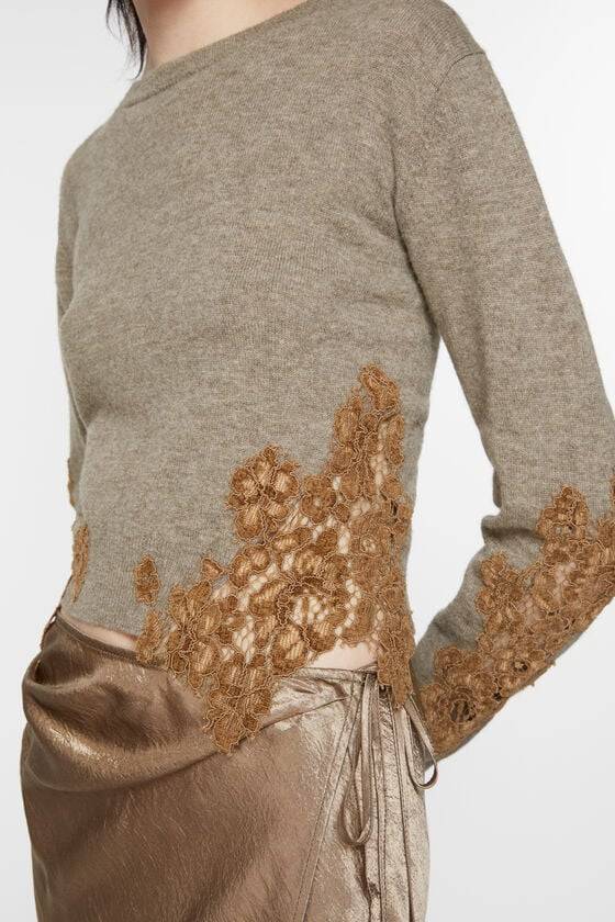 Acne Studios Wollpullover mit Spitzenbesatz Jubiläumsangebot