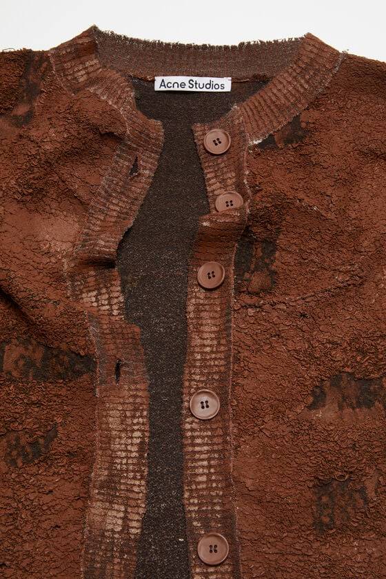 Acne Studios Strickjacke mit asymmetrischer Knopfleiste Laufsteg-Show Riesige Ersparnisse