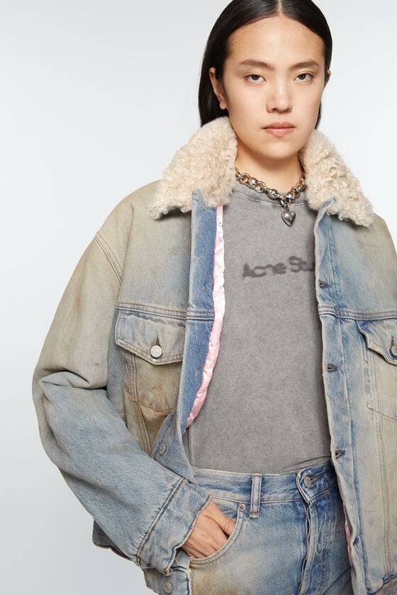 Acne Studios Jacke mit Jeanspelzbesatz - Oversize-Passform Begrenzt auf 3 Tage