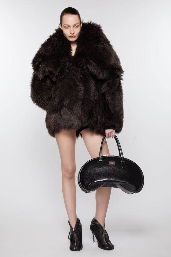 Acne Studios Shearling Pelzmantel Laufsteg-Show Auslauf