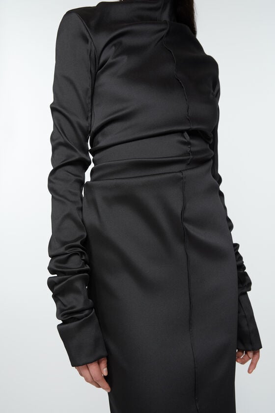 Acne Studios Draped dress Laufsteg-Show JETZT KAUFEN