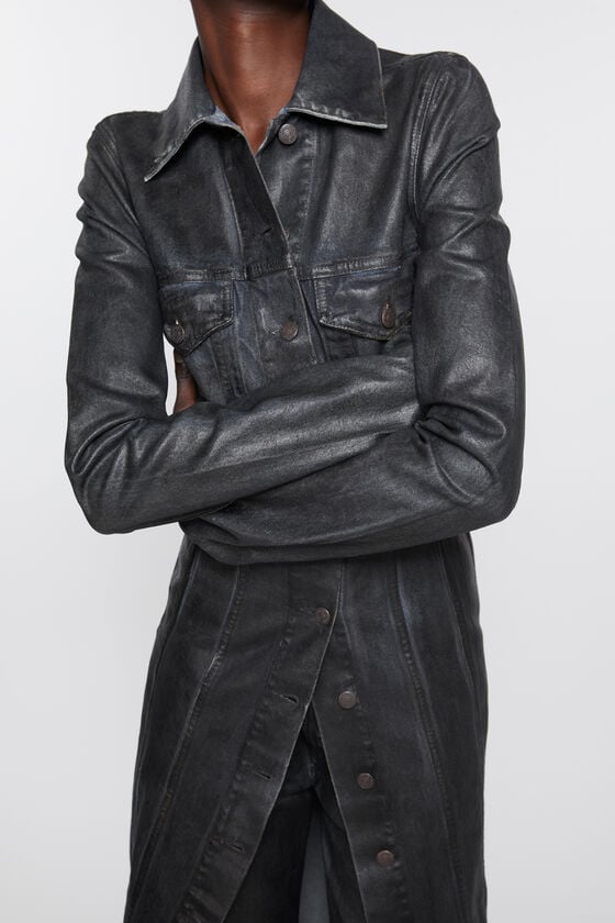 Acne Studios Kleid aus beschichtetem Denim Laufsteg-Show Bis zu 65% Rabatt
