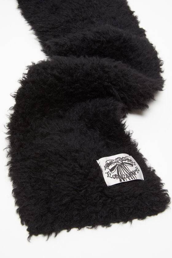 Acne Studios Fluffy scarf - Narrow Riesige Rabatte