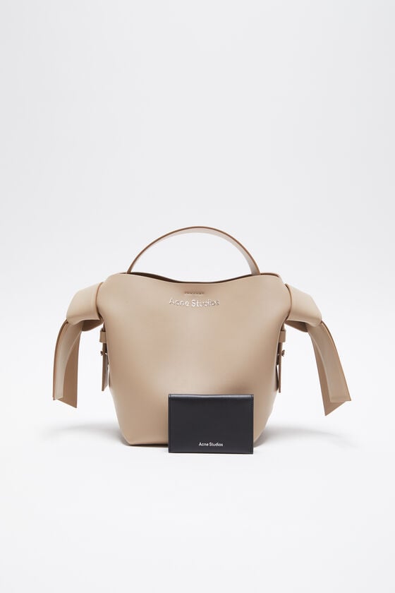 Acne Studios Gefaltete Lederbrieftasche zollfrei