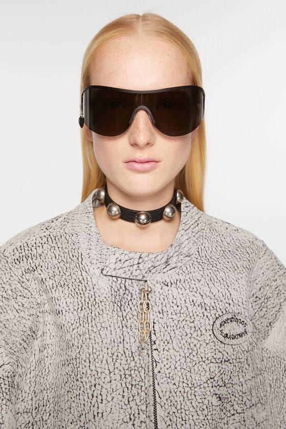 Acne Studios Ohrstecker-Halskette aus Leder Saisonschlussverkauf