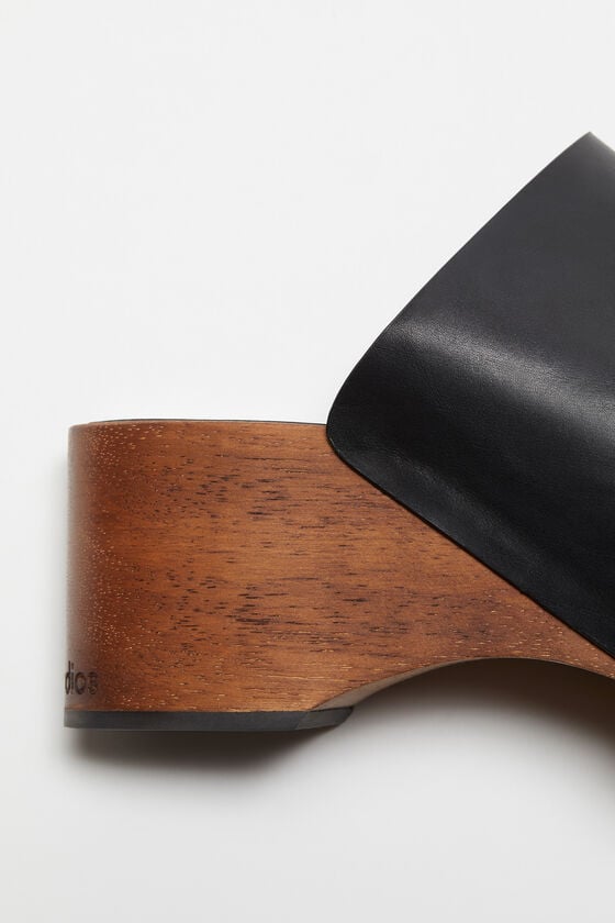 Acne Studios Leder-Holz-Clogs Cyber Monday