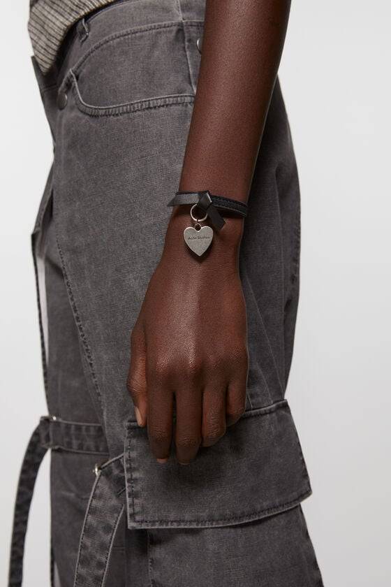 Acne Studios Armband mit Musubi-Knoten Vatertagsangebot