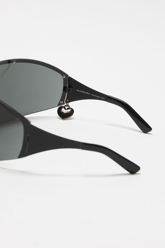 Acne Studios Sonnenbrille mit Metallrahmen Jubiläumsangebot