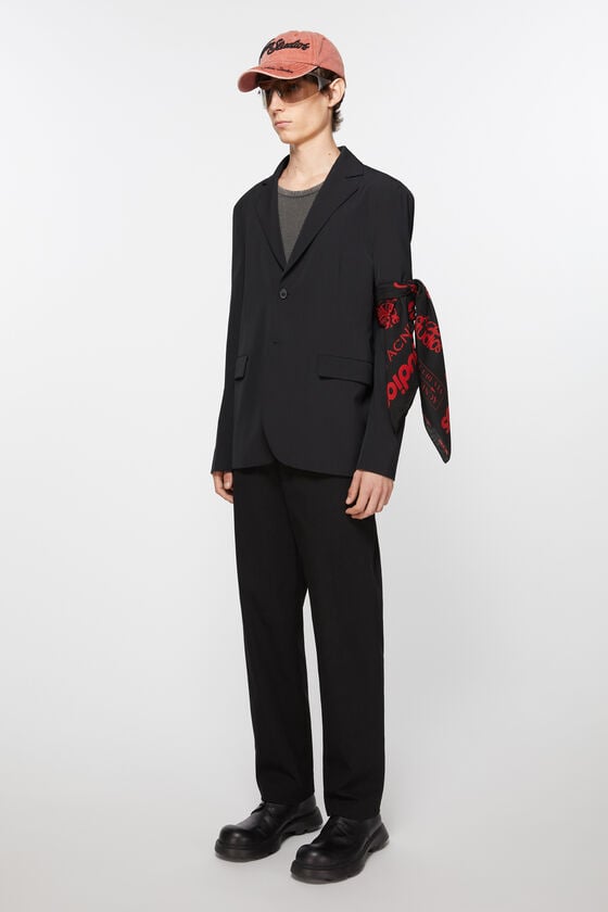 Acne Studios Seidenschal mit Logo-Prints Große Rabatte