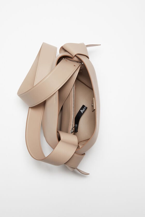 Acne Studios Musubi Mini Schultertasche Räumungsverkauf