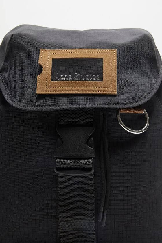 Acne Studios Rucksack aus Ripstop-Nylon Fabrikladen