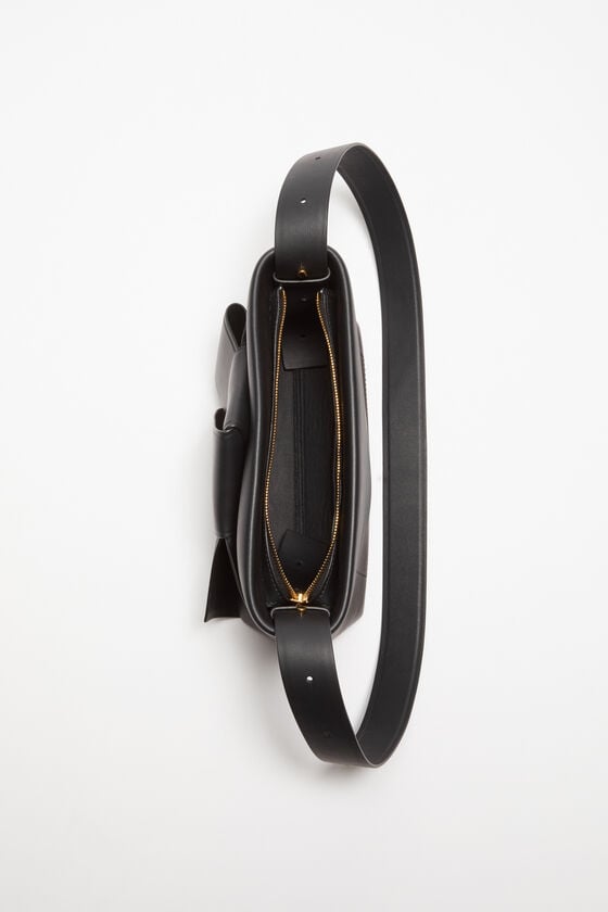 Acne Studios Musubi Schultertasche Im Verkauf