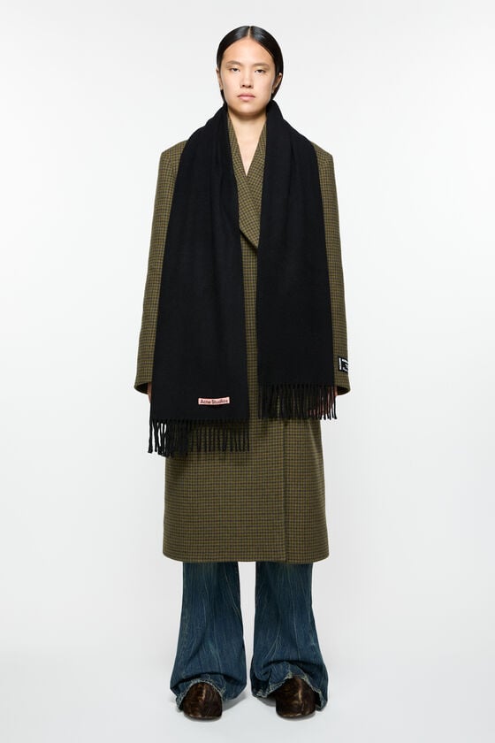 Acne Studios Schmaler Fransen-Schal aus Kaschmir 50% Rabatt für begrenzte Zeit