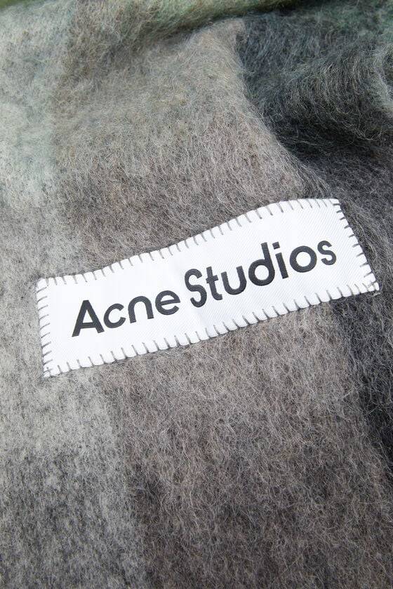 Acne Studios Karierter Schal aus Mohair Exklusive Angebote