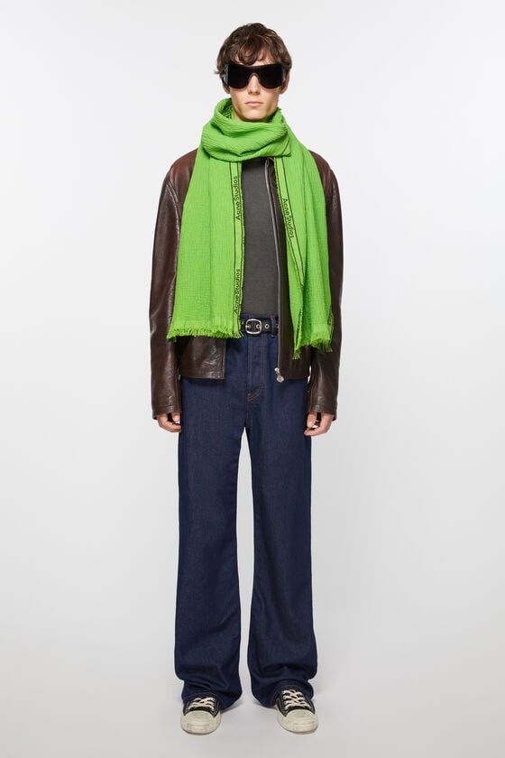 Acne Studios Schal mit Logo-Tape Blitzangebot