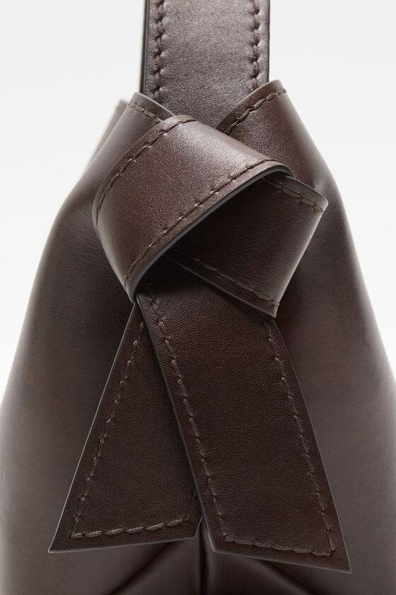 Acne Studios Musubi Mini Schultertasche Kostenlose Rückgabe