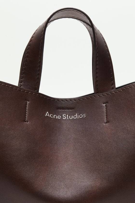 Acne Studios Musubi midi tote Begrenzte Freigabe