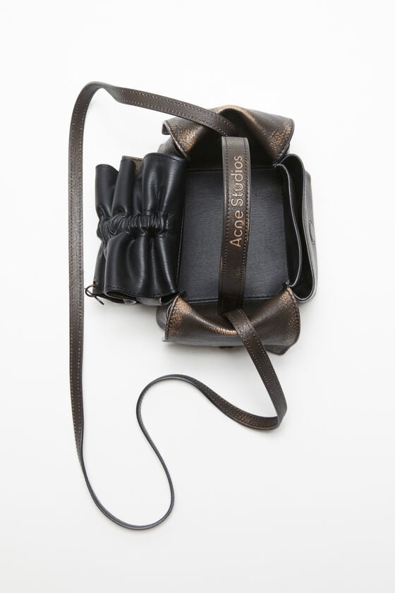 Acne Studios Multipocket-Minitasche Zeitbegrenzte Promotion