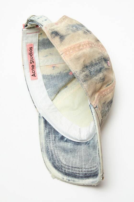Acne Studios Kappe aus beschichtetem Denim Vierteljährliche Förderung