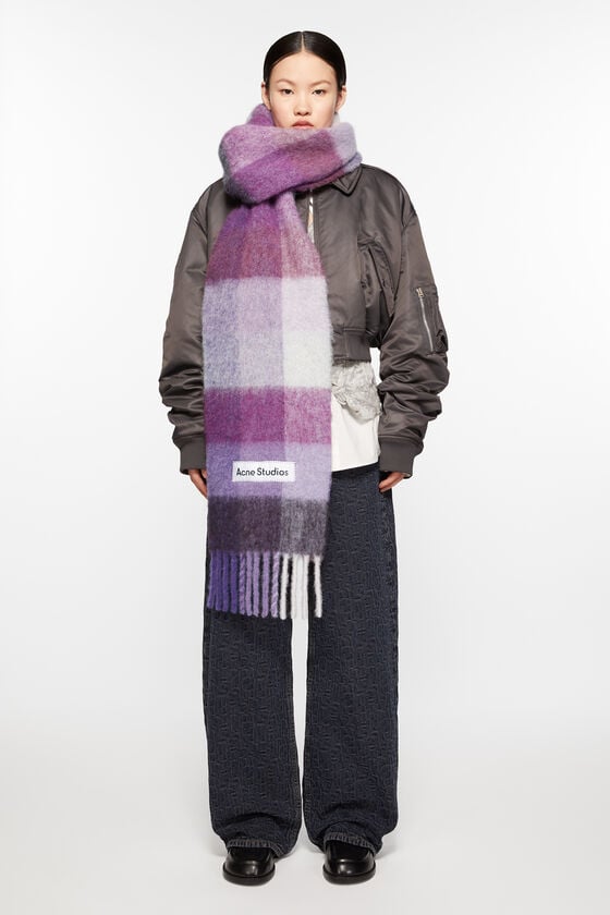 Acne Studios Karierter Schal aus Mohair Nur noch ein Tag übrig