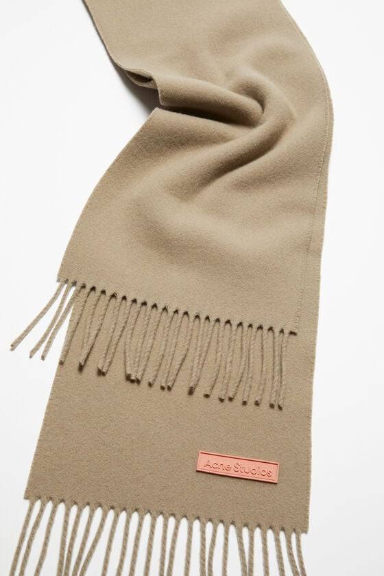 Acne Studios Schmaler Fransen-Schal aus Wolle Begrenzt auf 3 Tage