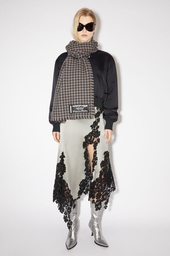 Acne Studios Wollschal mit Hahnentrittmuster Online