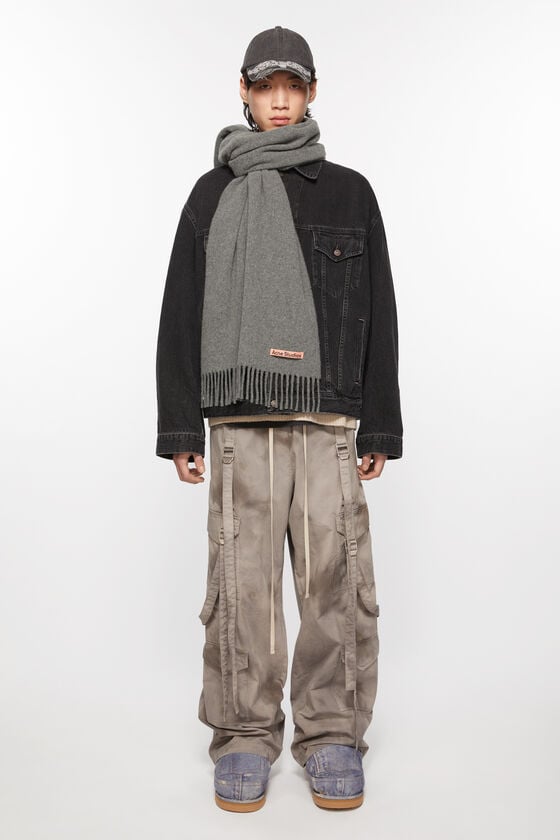 Acne Studios Schmaler Fransen-Schal aus Wolle Angebote