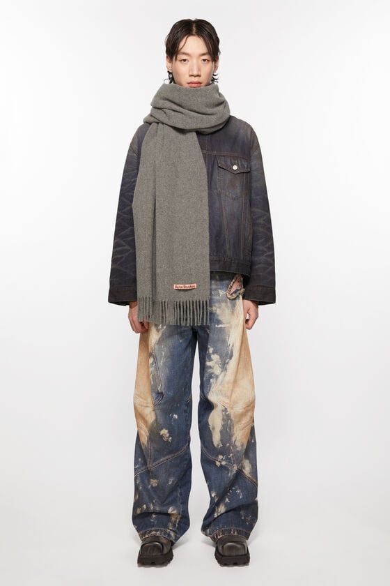Acne Studios Oversized-Wollschal mit Fransen Hotsell