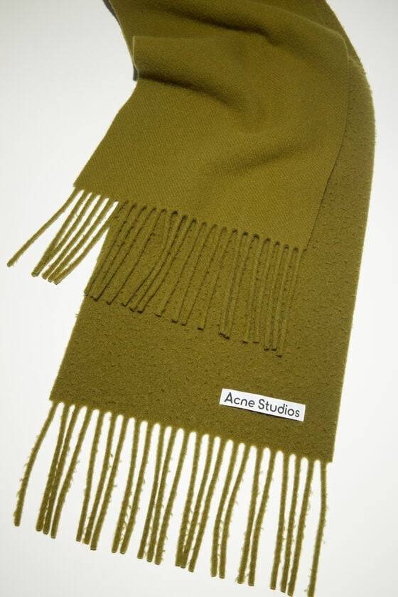 Acne Studios Fransen-Schal aus Wolle Fabrikverkauf