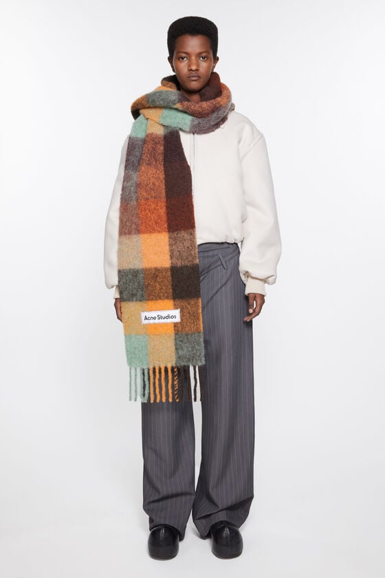 Acne Studios Karierter Schal aus Mohair Fabrikpreis